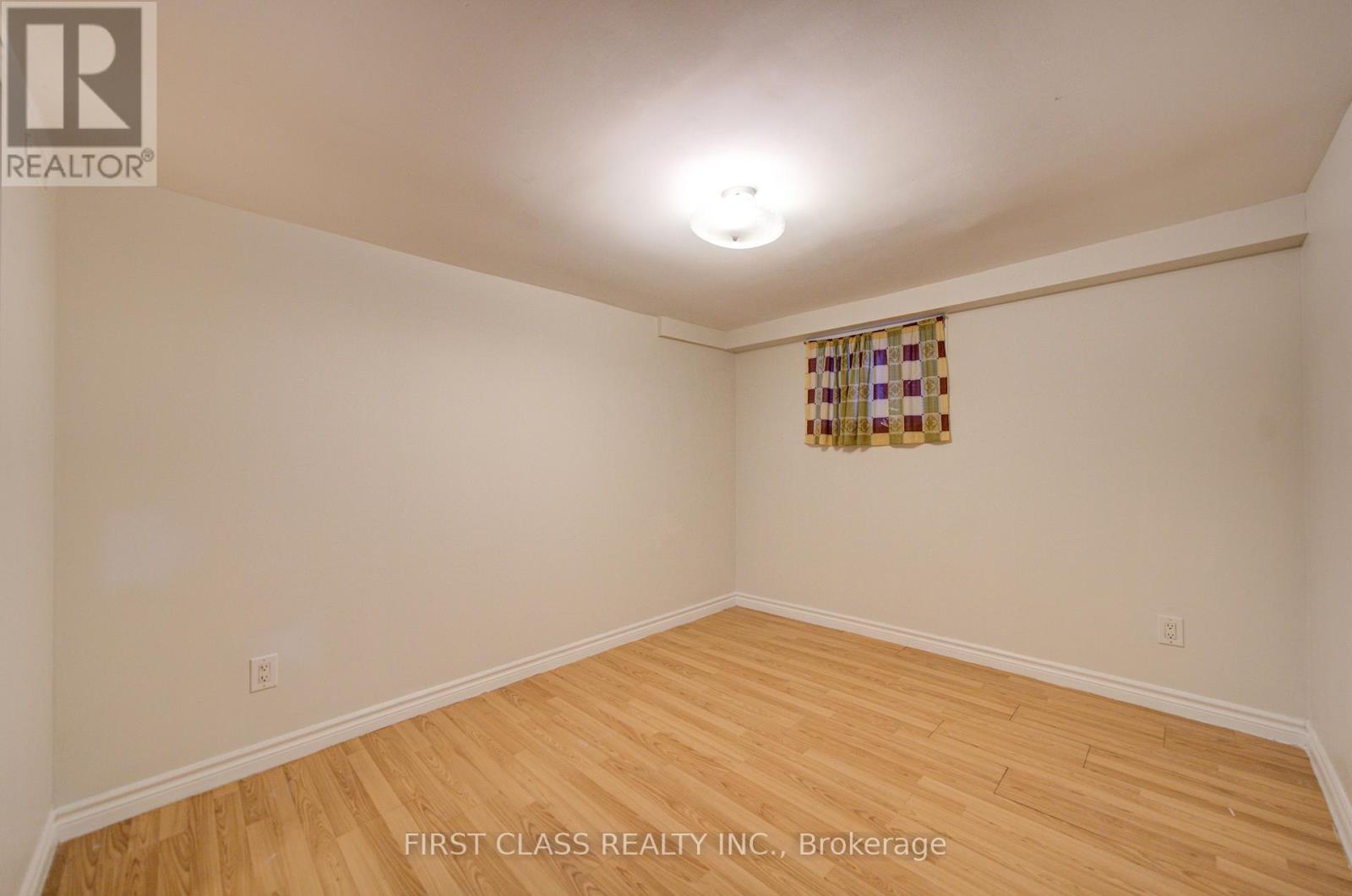 427 Leslie Street, Toronto, Ontario  M4M 3E3 - Photo 40 - E13812226