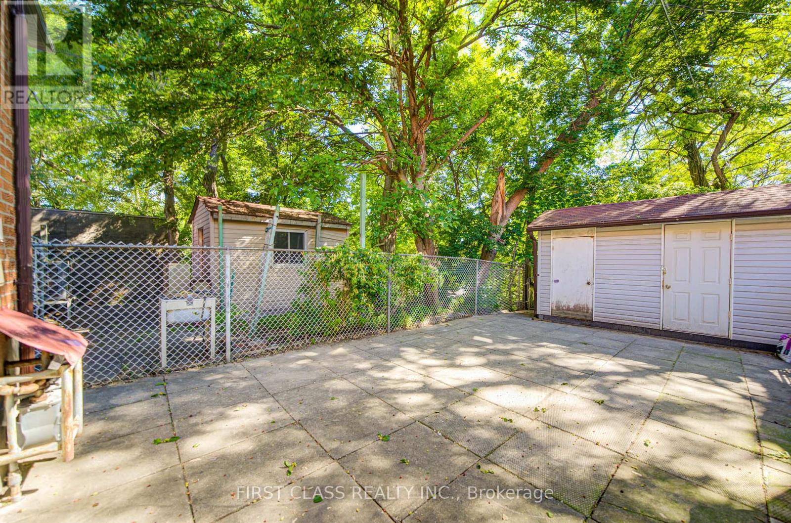 427 Leslie Street, Toronto, Ontario  M4M 3E3 - Photo 42 - E13812226