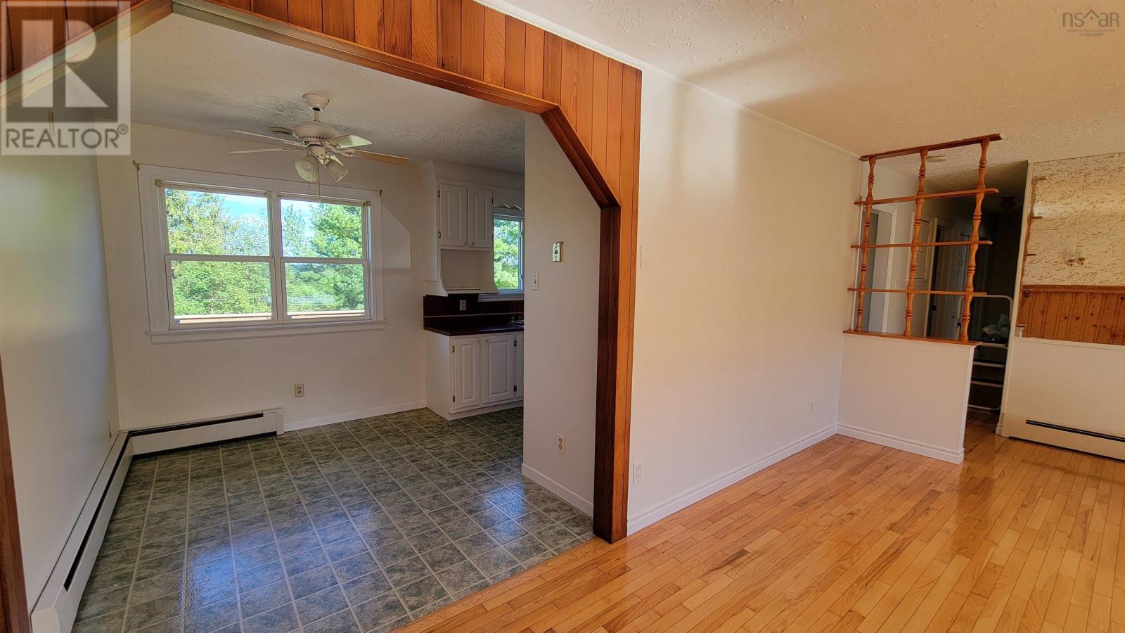 33 Coles Road, Sackville, Nova Scotia  B4C 1T9 - Photo 11 - 202623957