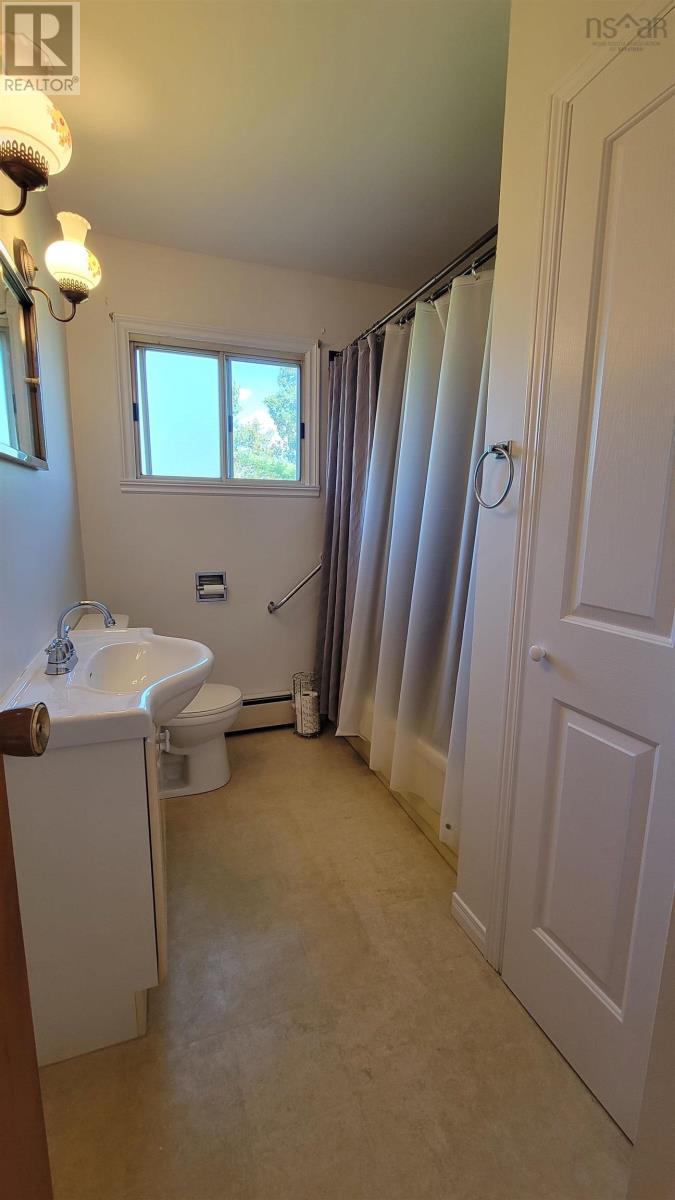 33 Coles Road, Sackville, Nova Scotia  B4C 1T9 - Photo 28 - 202623957