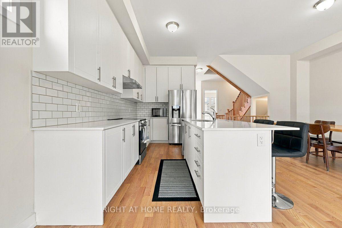 3081 Welsman Garden, Oakville, Ontario  L6H 7Z1 - Photo 9 - W13812208