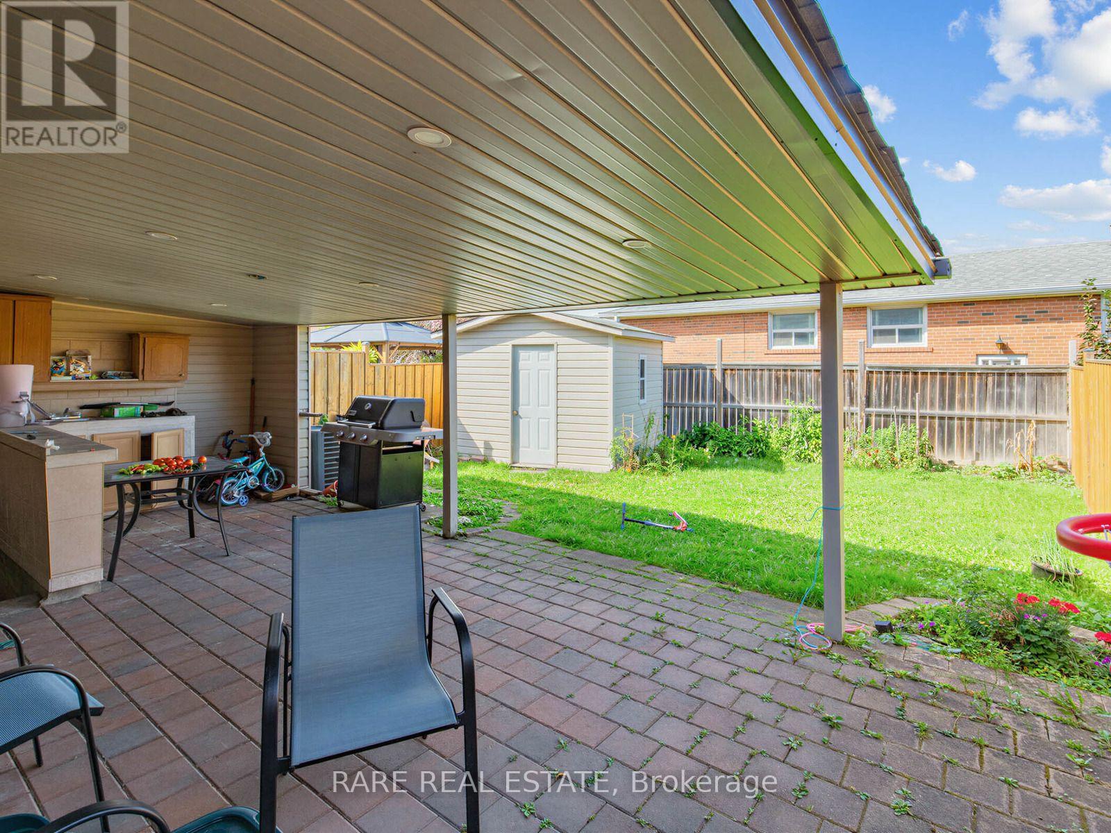 4 Hisey [basement] Crescent, Toronto, Ontario  M3N 1V1 - Photo 20 - W13812224