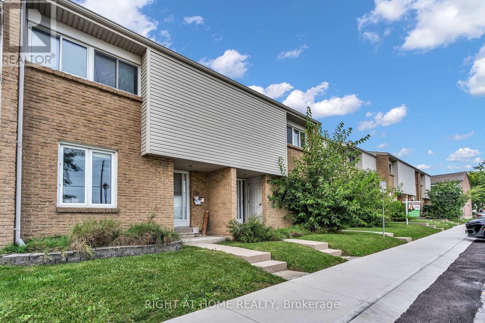 136 - 500 OSGOODE DRIVE, London South, Ontario
