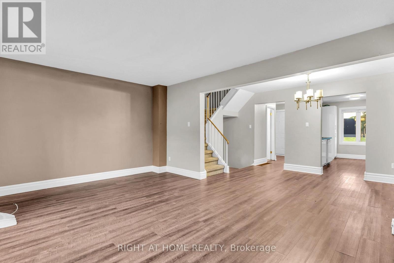 136 - 500 Osgoode Drive, London South, Ontario  N6E 2G9 - Photo 2 - X13806862