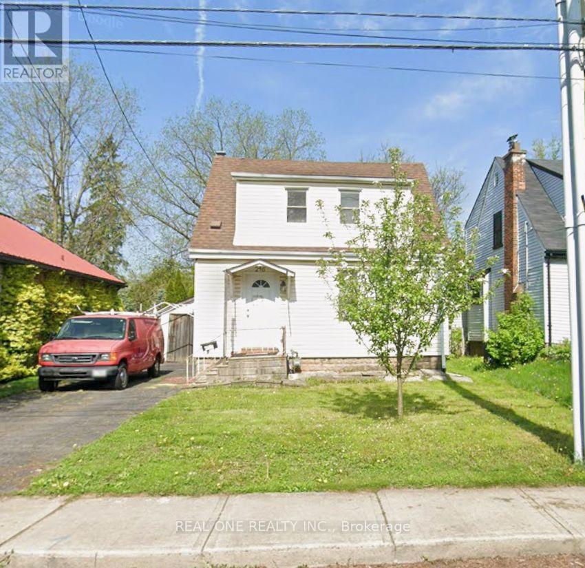 246 BOWMAN STREET, Hamilton, Ontario
