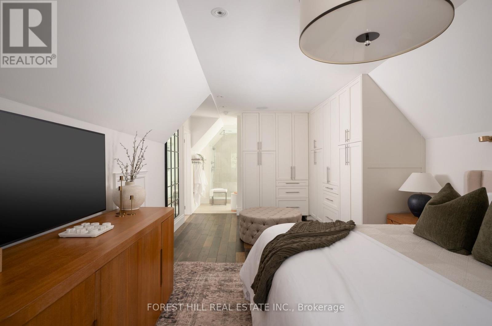 1 Balmy Avenue, Toronto, Ontario  M4E 1C7 - Photo 33 - E13809004