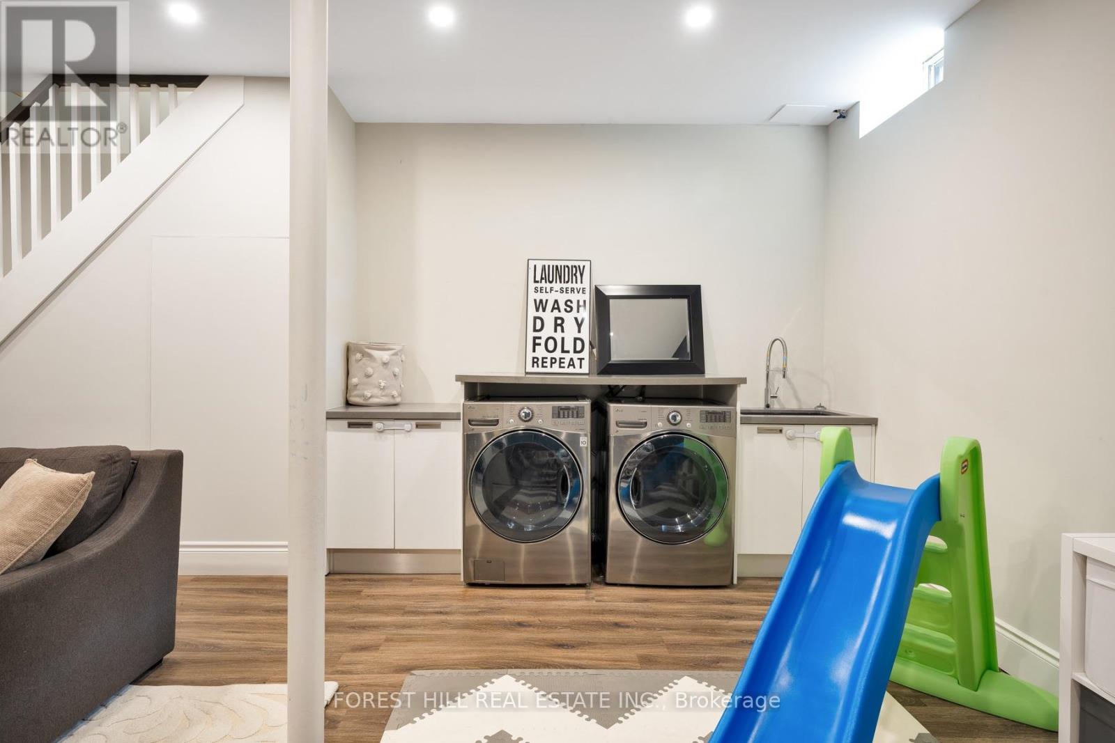 1 Balmy Avenue, Toronto, Ontario  M4E 1C7 - Photo 41 - E13809004