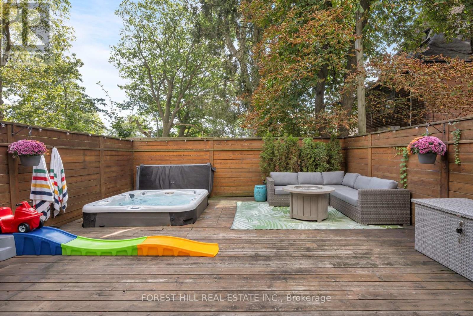 1 Balmy Avenue, Toronto, Ontario  M4E 1C7 - Photo 45 - E13809004