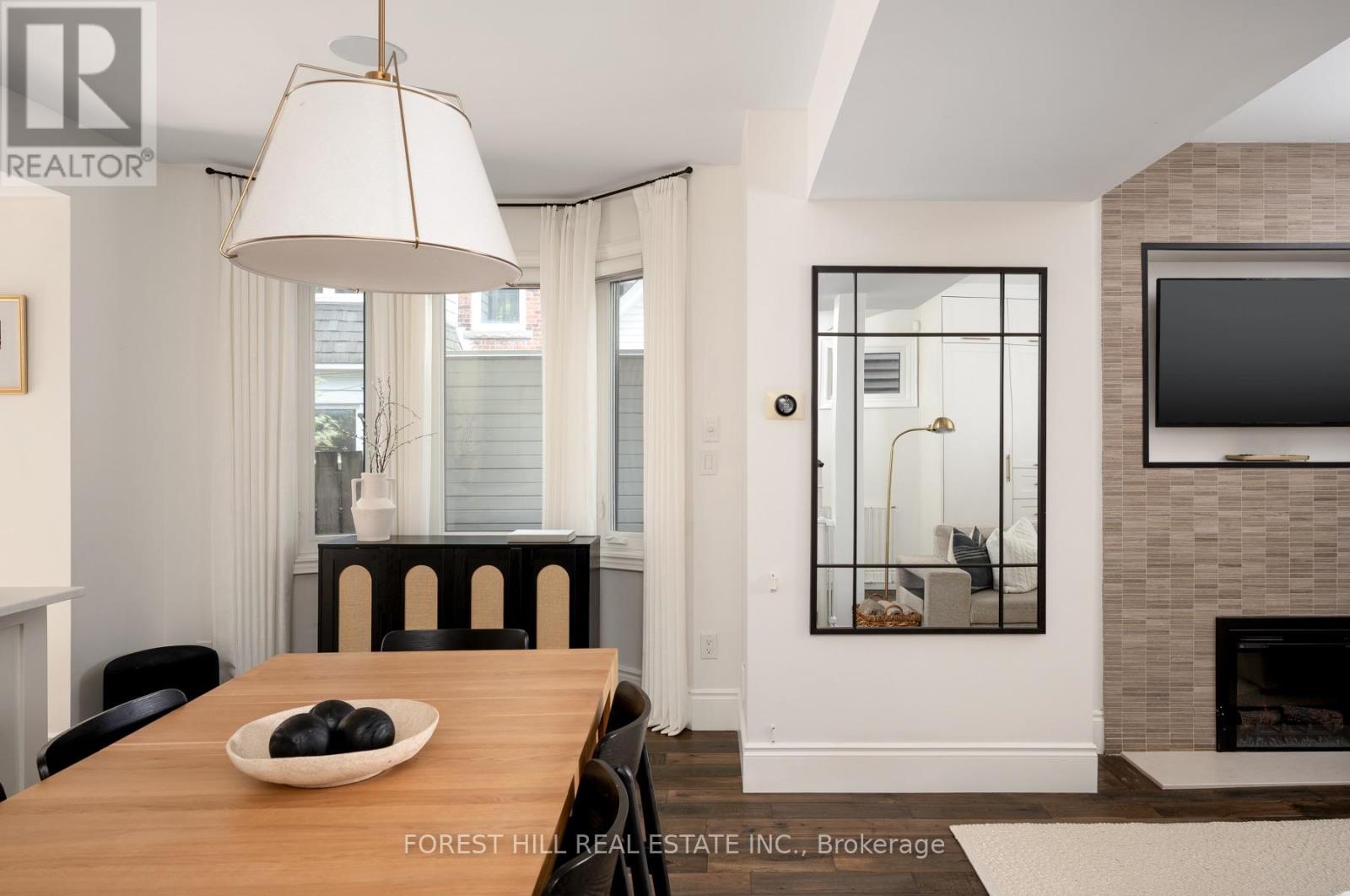 1 Balmy Avenue, Toronto, Ontario  M4E 1C7 - Photo 6 - E13809004