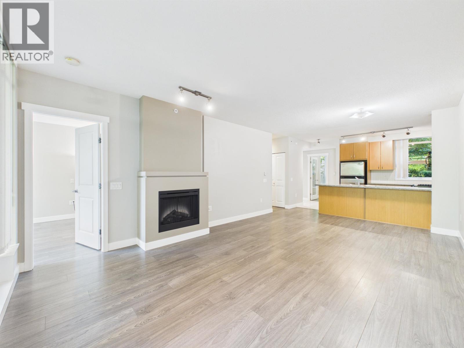 Th1 9188 University Crescent, Burnaby, British Columbia  V5A 0A5 - Photo 11 - R3167540