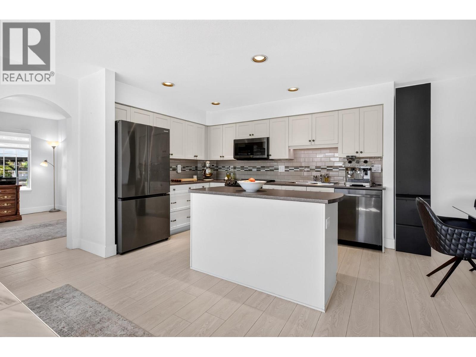 150 1685 Pinetree Way, Coquitlam, British Columbia  V3E 3A1 - Photo 13 - R3168106