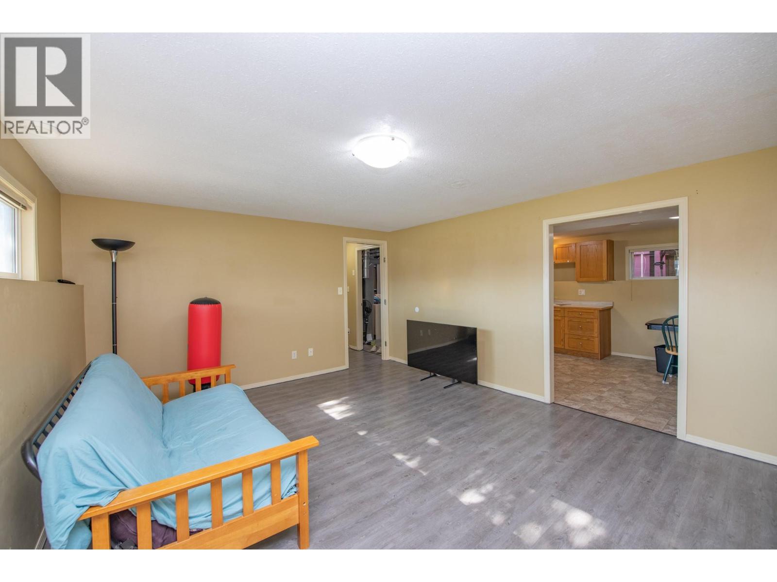 4301 16th Avenue, Vernon, British Columbia  V1t 6P3 - Photo 34 - 10401458