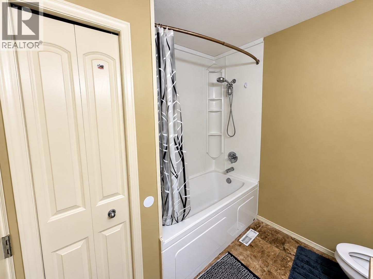 4301 16th Avenue, Vernon, British Columbia  V1t 6P3 - Photo 22 - 10401458
