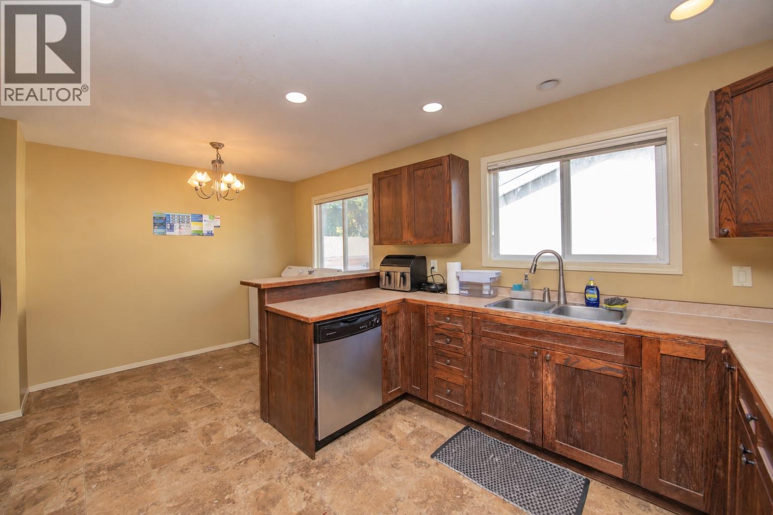 4301 16th Avenue, Vernon, British Columbia  V1t 6P3 - Photo 15 - 10401458
