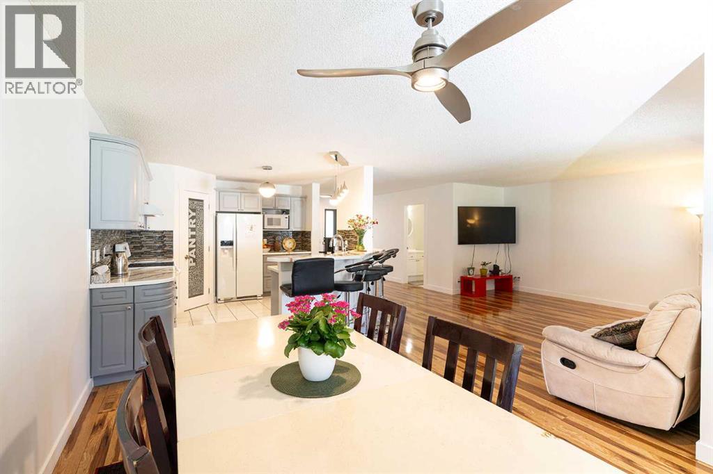 270 Somerside Park SW, Calgary, Alberta  T2Y 3G5 - Photo 15 - A2345784