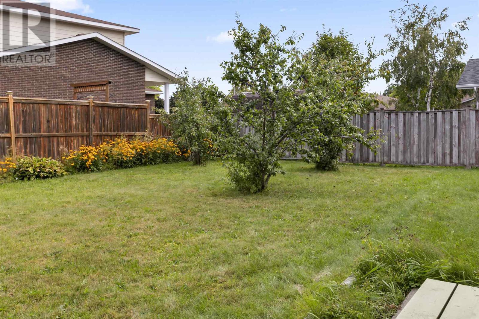 62 Laronde Ave, Sault Ste. Marie, Ontario  P6B 5R6 - Photo 21 - SM262602