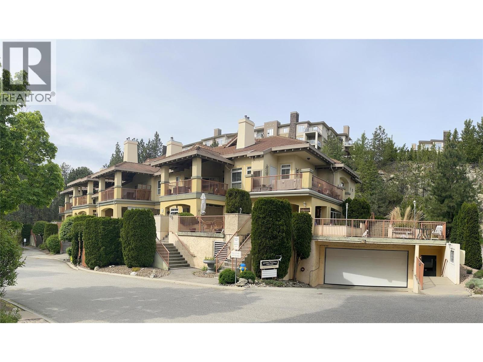 3179 Via Centrale Road Unit# 203, Kelowna, British Columbia