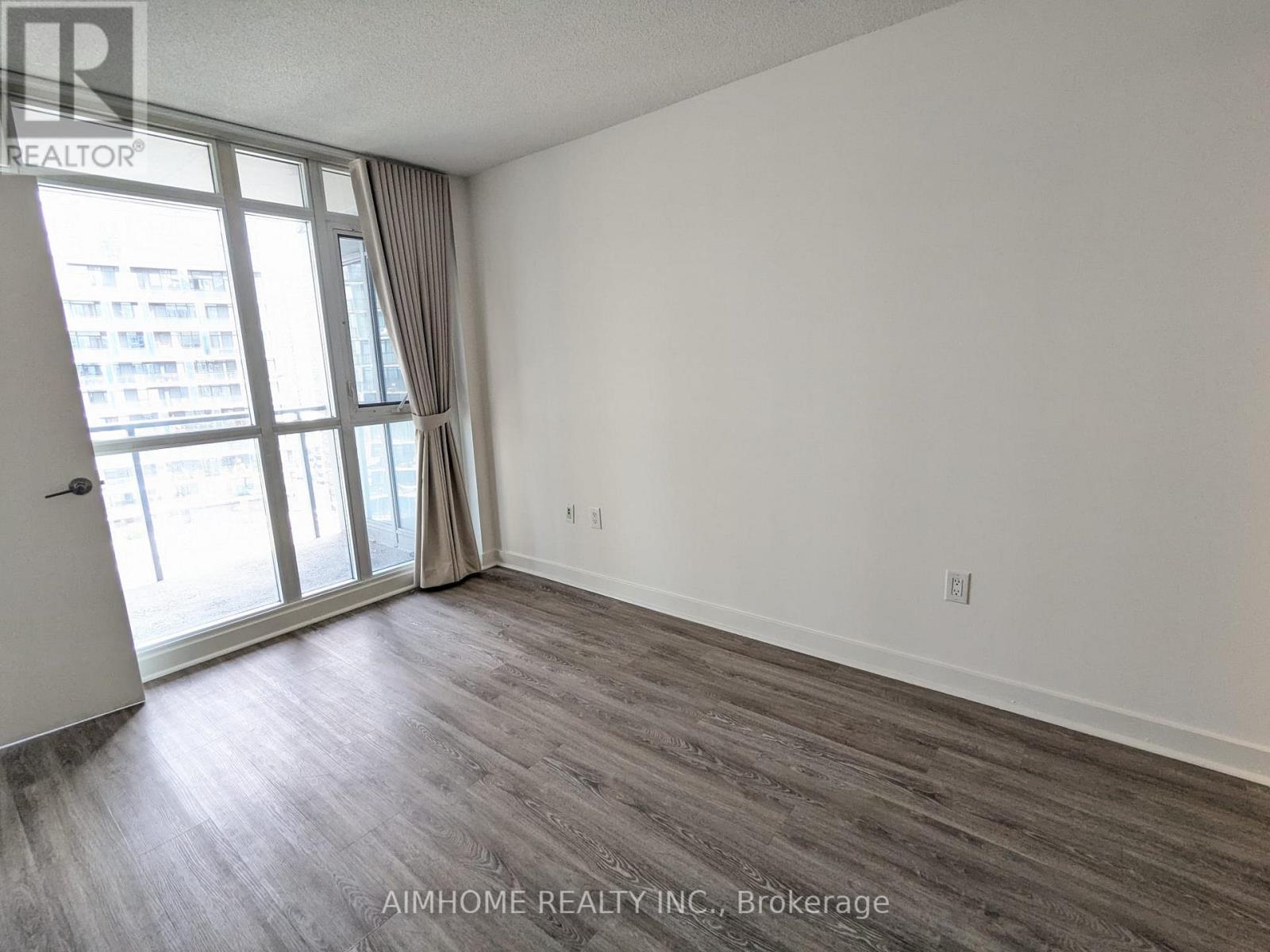 1806 - 10 Capreol Court, Toronto, Ontario  M5V 4B3 - Photo 10 - C13812250