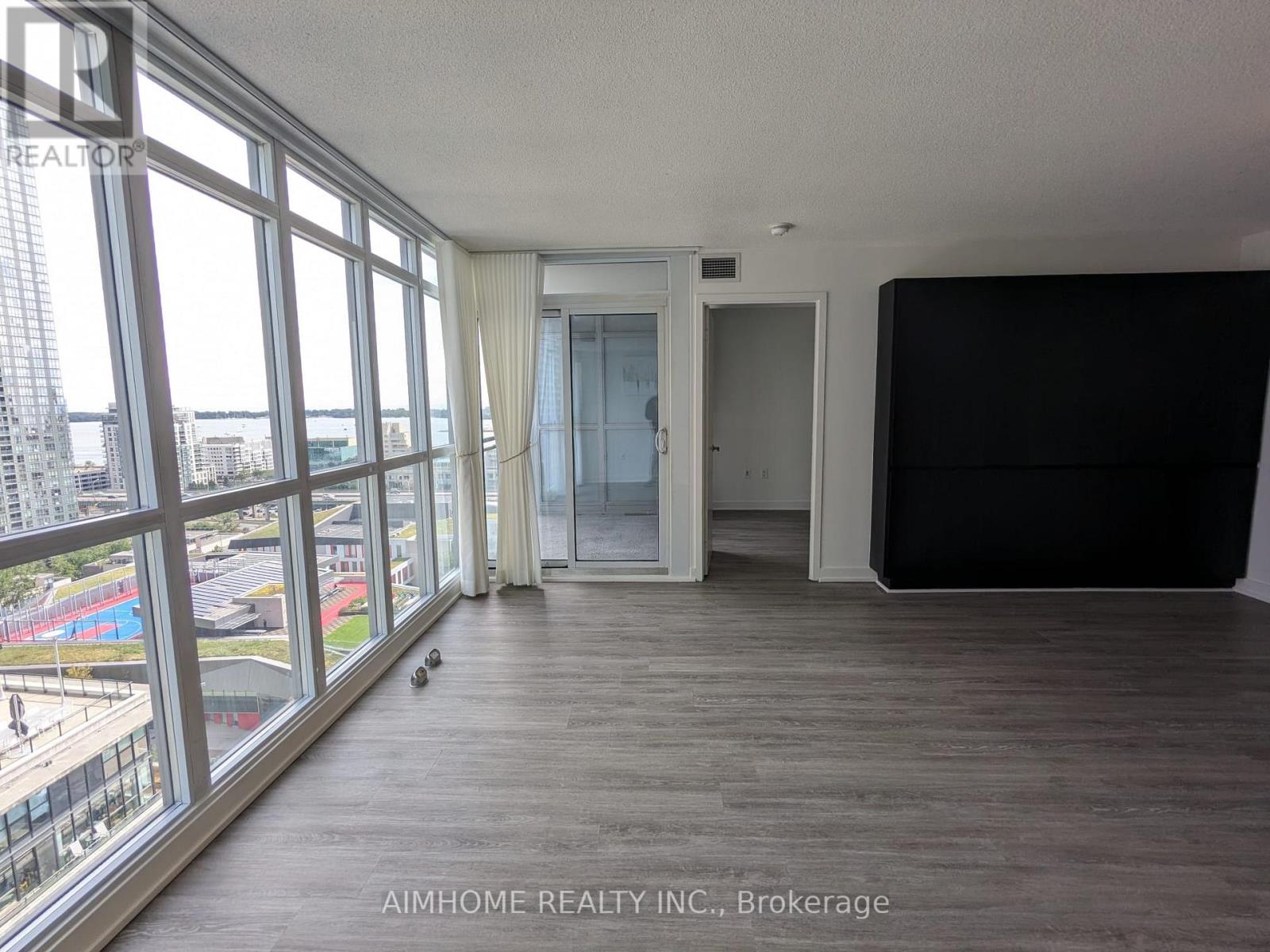 1806 - 10 Capreol Court, Toronto, Ontario  M5V 4B3 - Photo 11 - C13812250