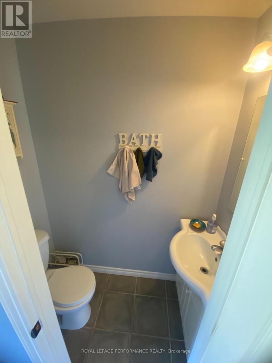 6125 Florence Street, South Glengarry, Ontario  K0C 1E0 - Photo 11 - X13812262