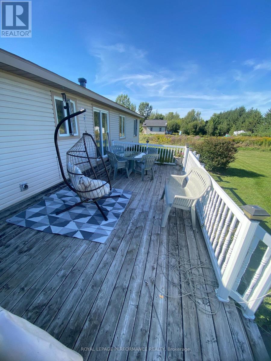 6125 Florence Street, South Glengarry, Ontario  K0C 1E0 - Photo 6 - X13812262