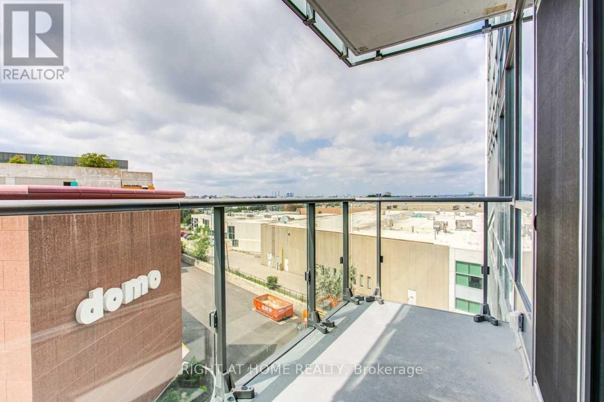 403 - 10 De Boers Drive, Toronto, Ontario  M3J 0L6 - Photo 14 - W13812252