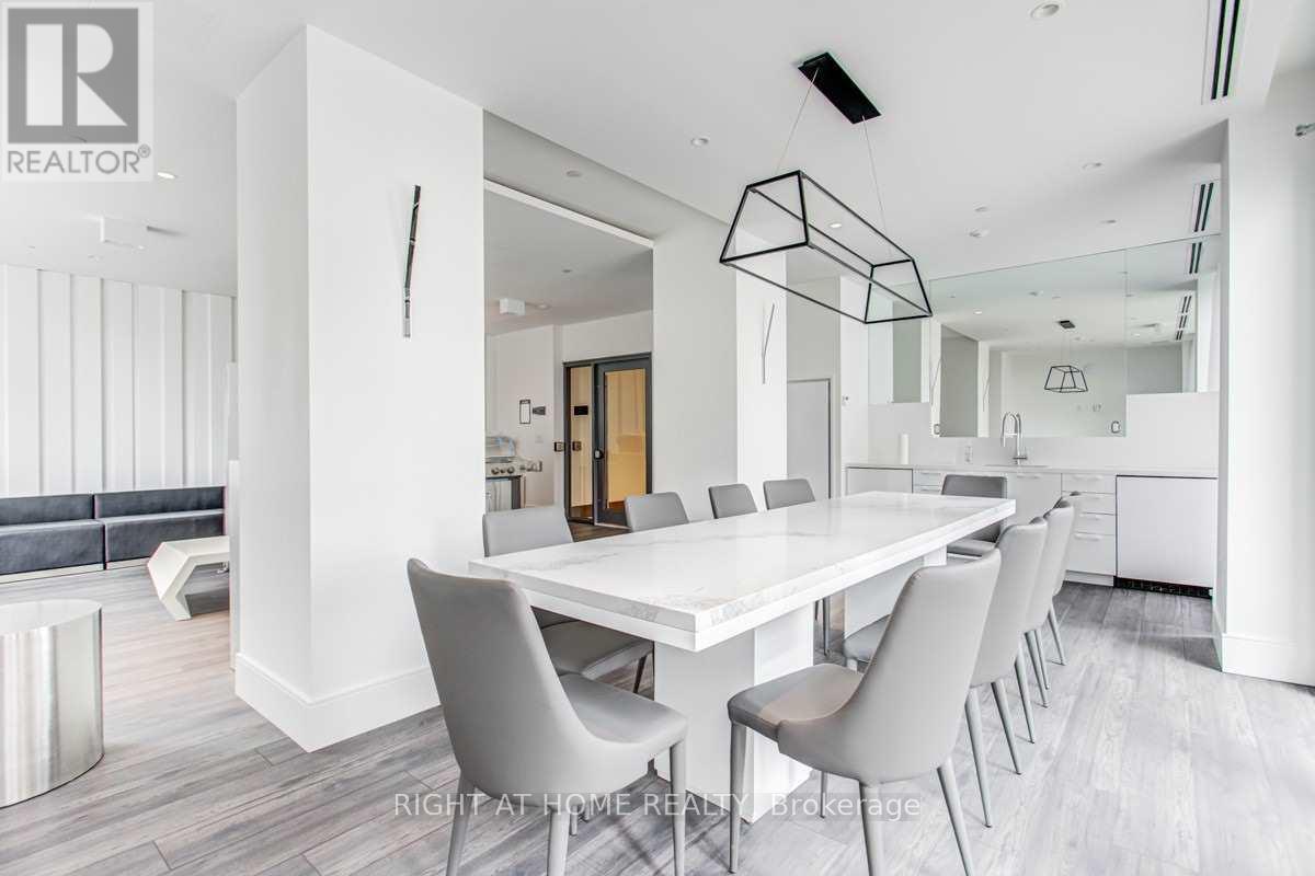 403 - 10 De Boers Drive, Toronto, Ontario  M3J 0L6 - Photo 17 - W13812252