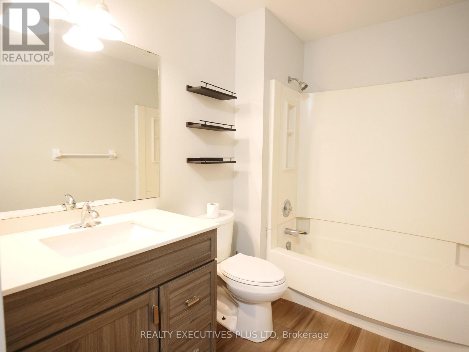 G2 - 50 Third Street, Orangeville, Ontario  L9W 2B1 - Photo 10 - W13812254