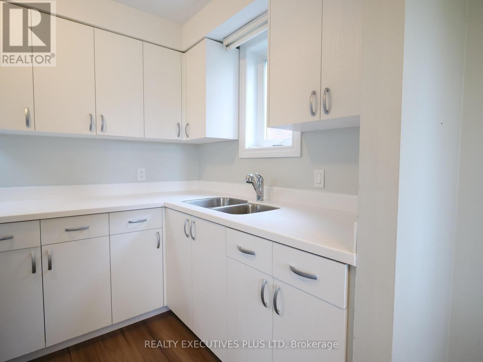 G2 - 50 Third Street, Orangeville, Ontario  L9W 2B1 - Photo 3 - W13812254