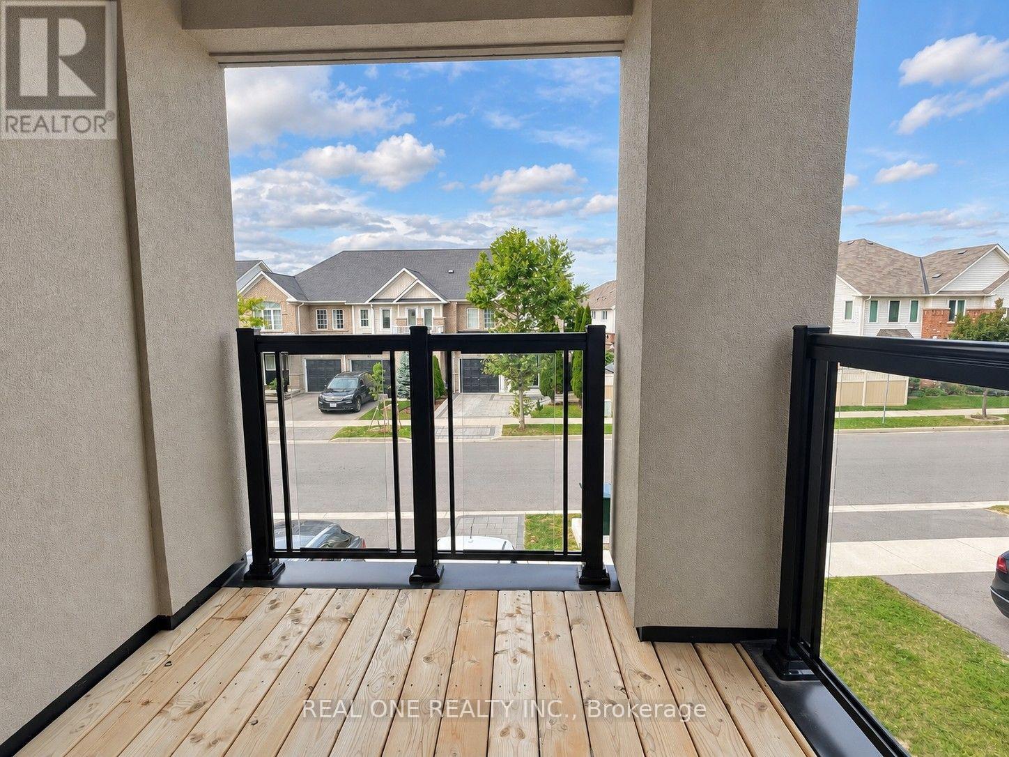 4890 Valera Road, Burlington, Ontario  L7M 2A9 - Photo 12 - W13812260