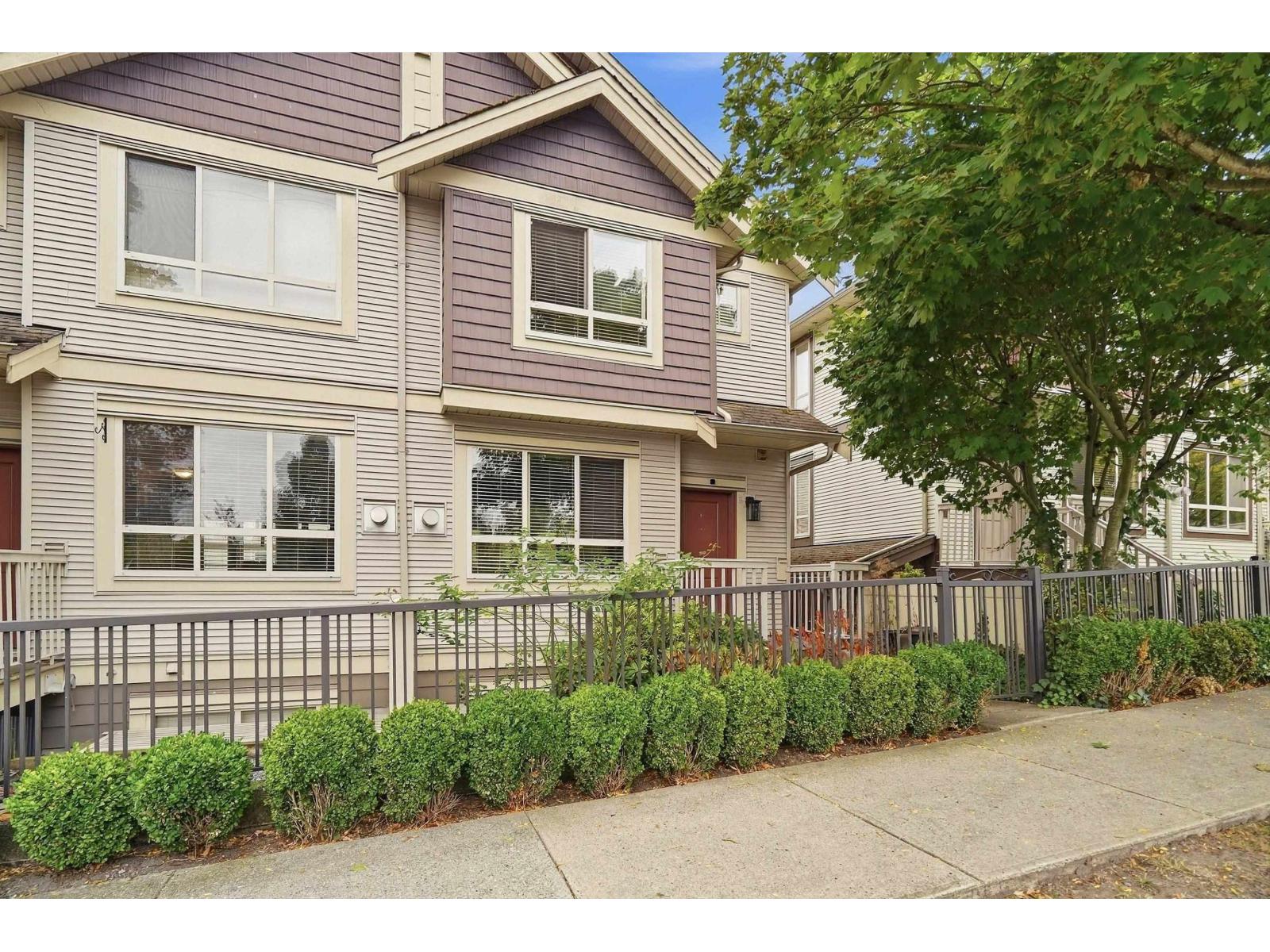 6 19560 68 AVENUE, Surrey, British Columbia