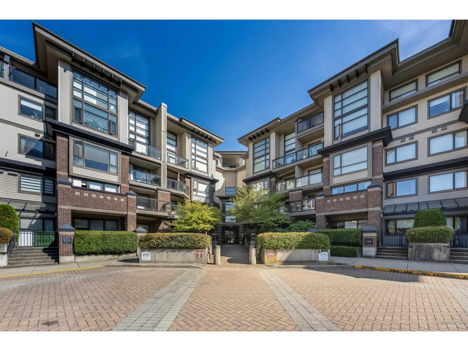 227 10838 CITY PARKWAY, Surrey, British Columbia