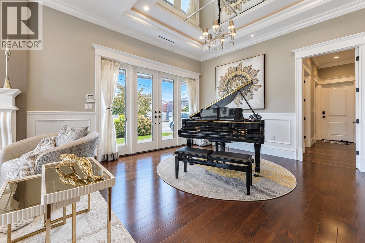 8408 LAIDMORE ROAD Richmond British Columbia Canada V7C2B5 4