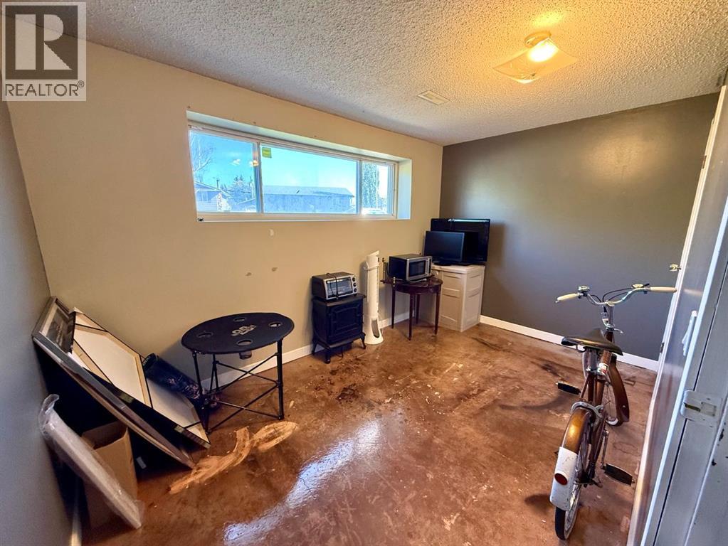 921 Ellis Crescent SE, High River, Alberta  T1V 1J1 - Photo 28 - A2347178