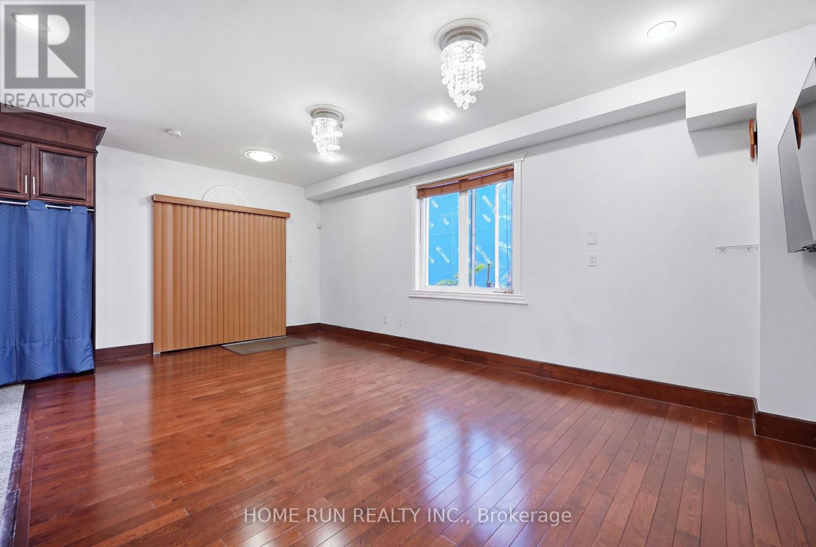 57 Willow Street, Ottawa, Ontario  K1R 6V7 - Photo 13 - X13812306
