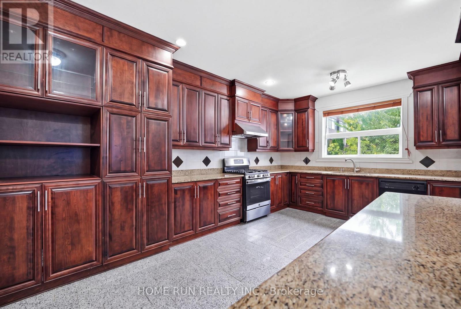 57 Willow Street, Ottawa, Ontario  K1R 6V7 - Photo 18 - X13812306