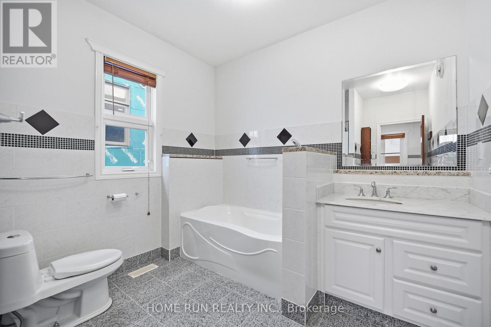 57 Willow Street, Ottawa, Ontario  K1R 6V7 - Photo 30 - X13812306