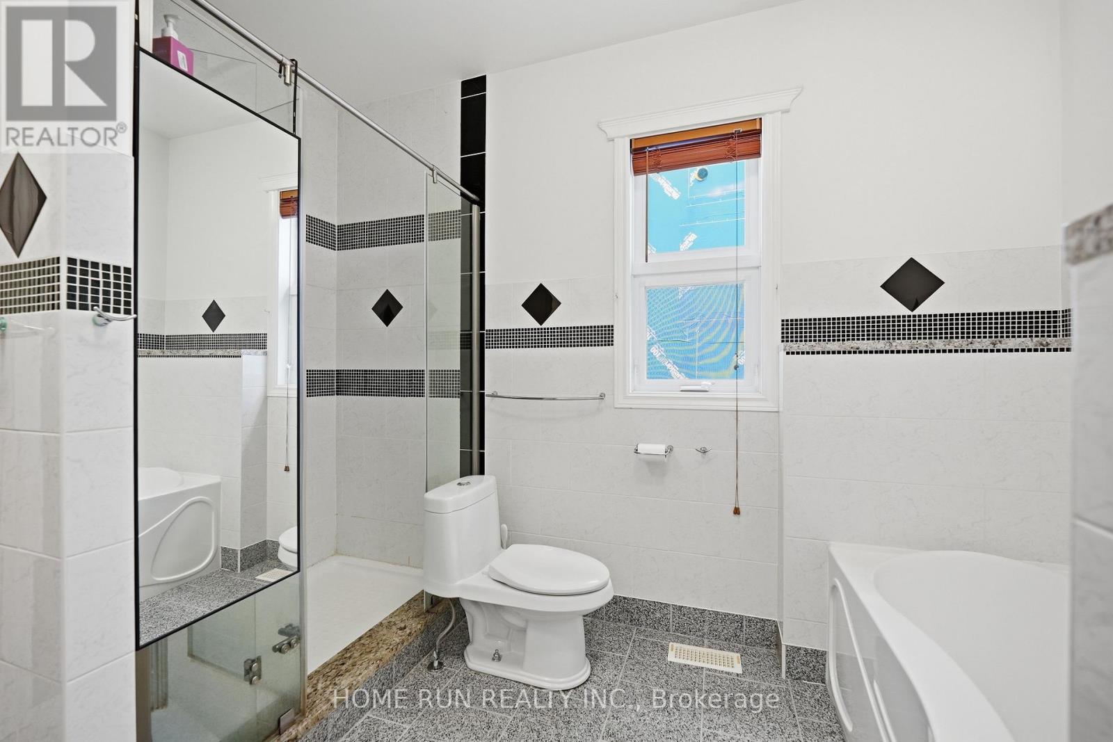 57 Willow Street, Ottawa, Ontario  K1R 6V7 - Photo 31 - X13812306