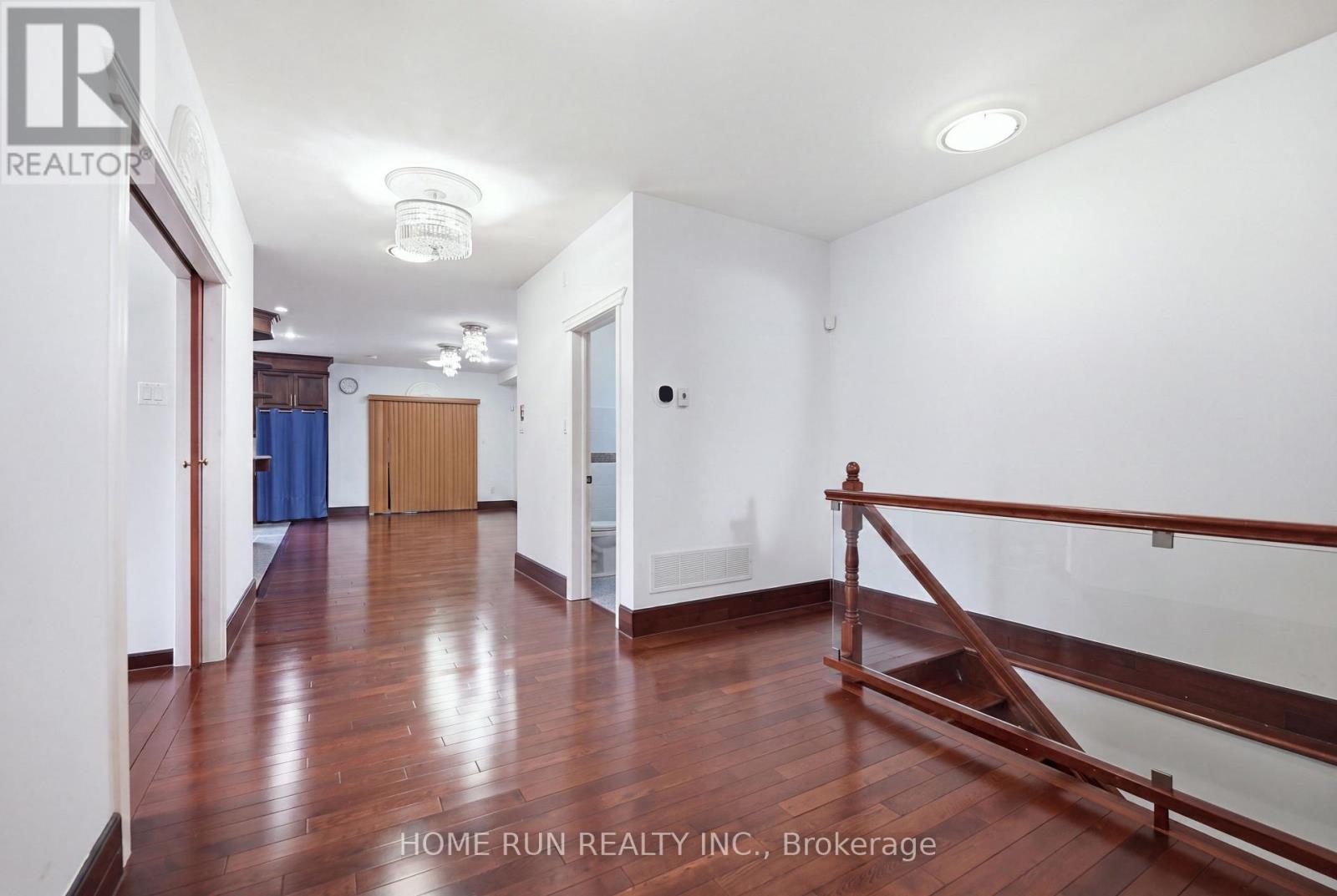 57 Willow Street, Ottawa, Ontario  K1R 6V7 - Photo 5 - X13812306