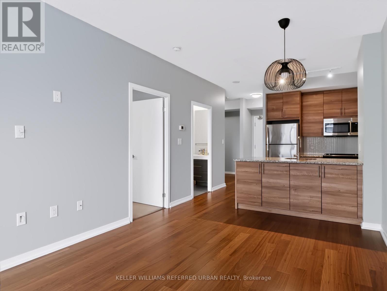 205 - 70 FOREST MANOR ROAD, Toronto, Ontario