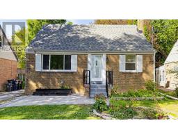 226 OAKRIDGE DRIVE, Toronto, Ontario