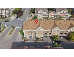 4 LEGENDS WAY, Markham, Ontario