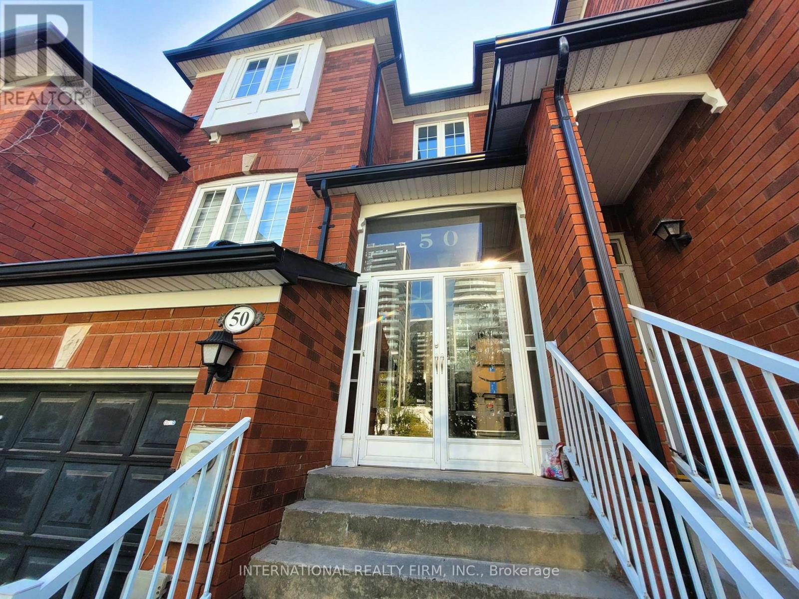 50 BERESFORD DRIVE, Richmond Hill, Ontario