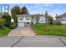 648 MOSSBANK COURT, Newmarket, Ontario