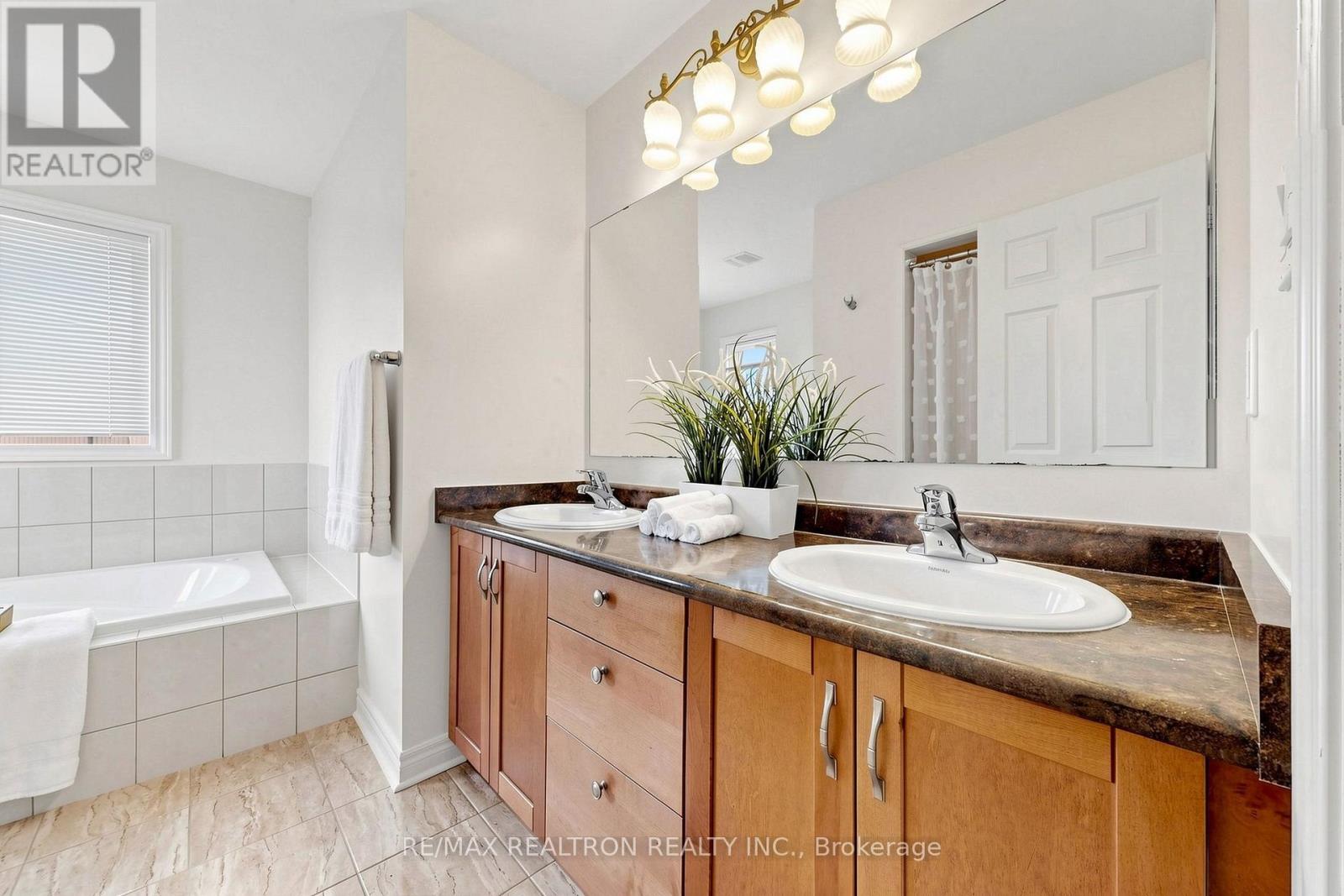 165 Sharpe Crescent, New Tecumseth, Ontario  L0G 1W0 - Photo 25 - N13812362