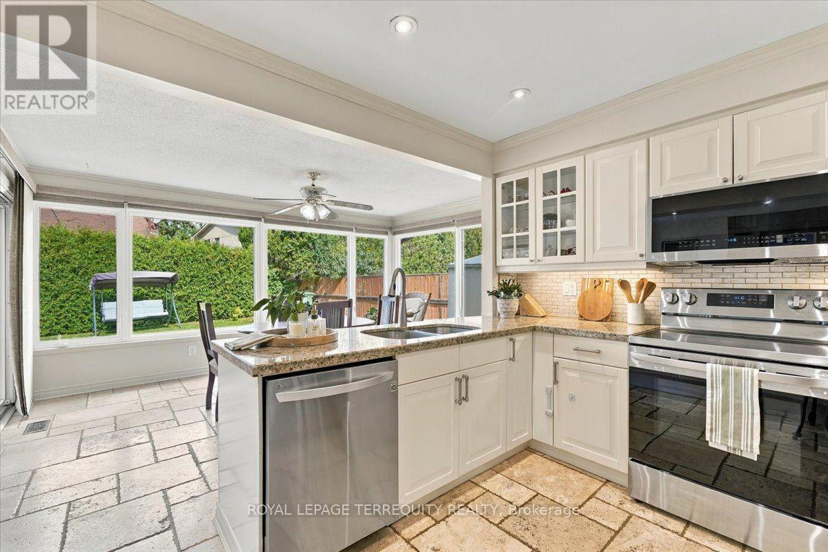 118 Leander Street, Brampton, Ontario  L6S 3N8 - Photo 12 - W13812374
