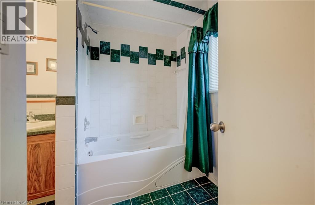16 Bonnylyn Drive, Kitchener, Ontario  N2M 1S6 - Photo 26 - 40864021