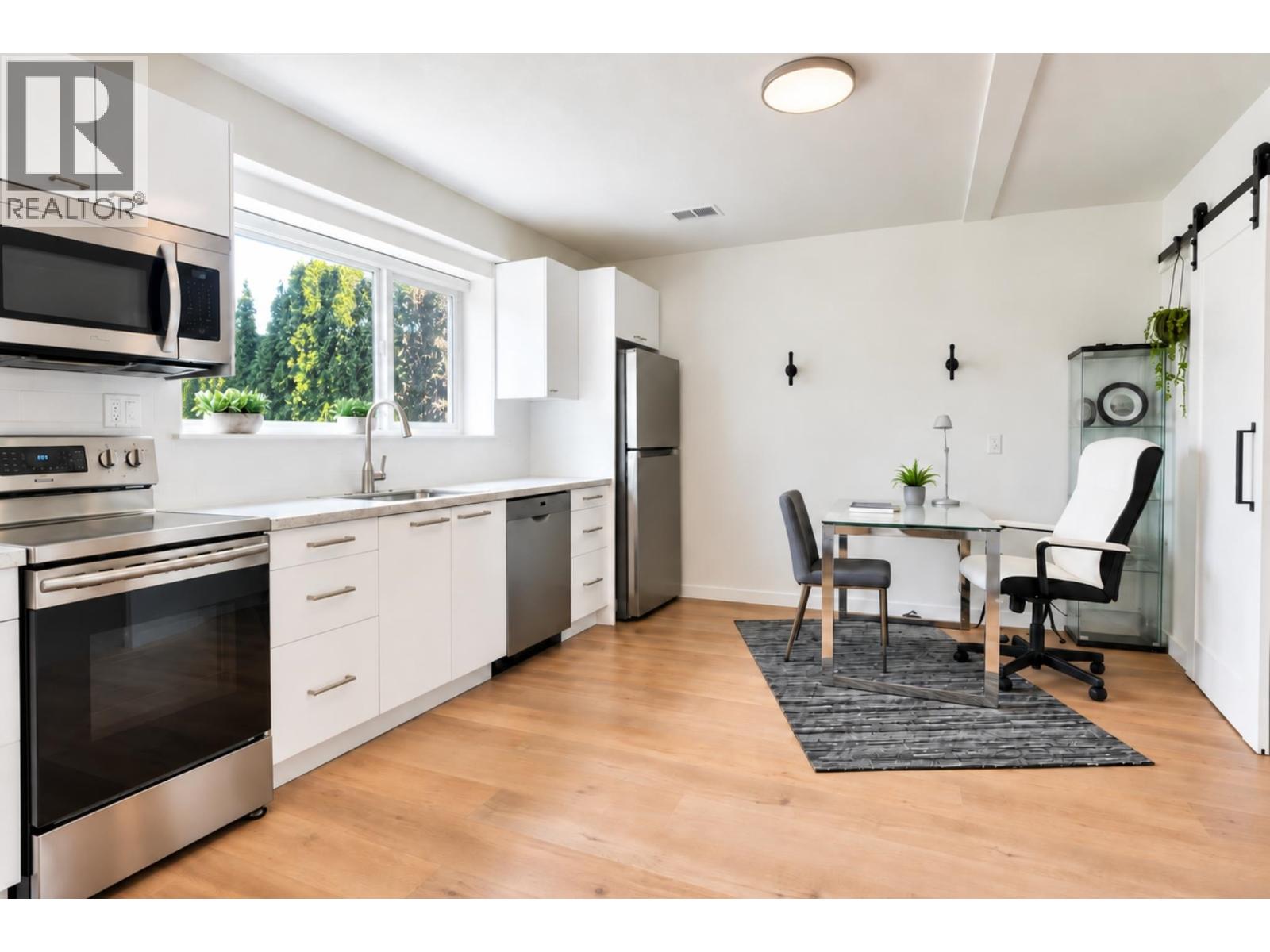 1070 Stratford Avenue, Burnaby, British Columbia  V5B 3X8 - Photo 14 - R3167542