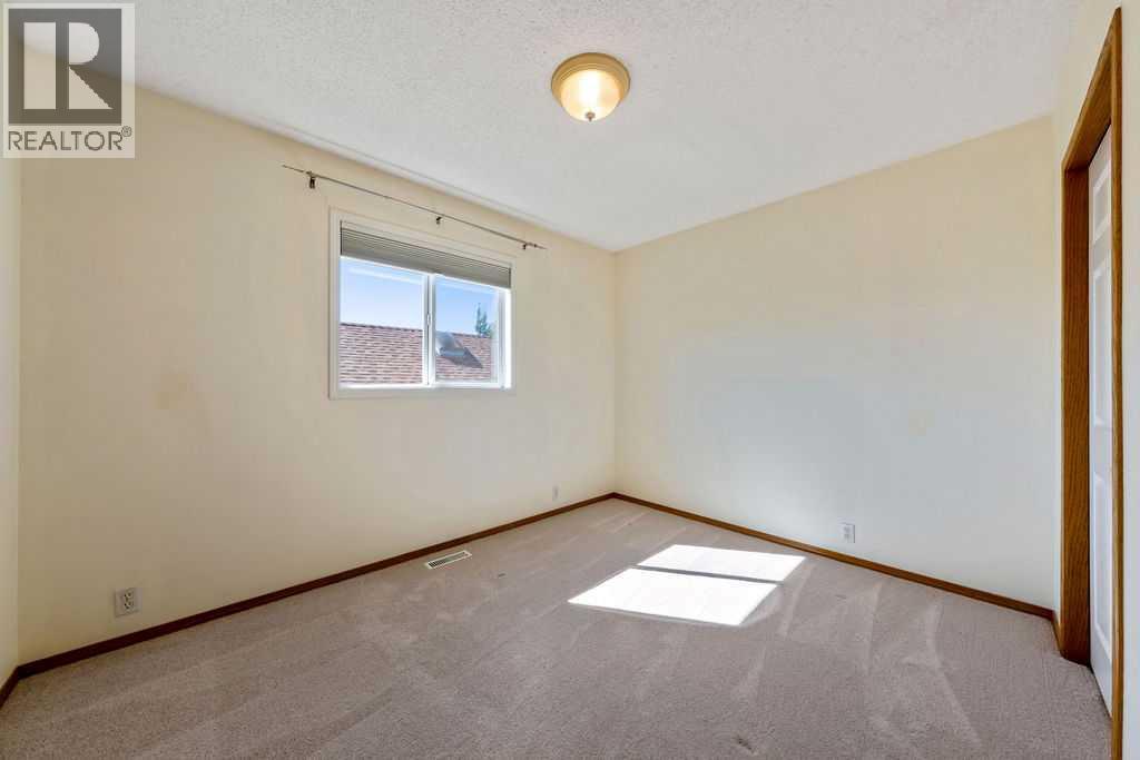 472 Douglas Glen Point SE, Calgary, Alberta  T2Z 3G4 - Photo 33 - A2346107