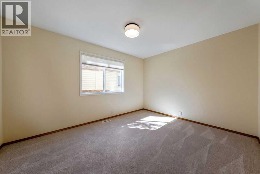 472 Douglas Glen Point SE, Calgary, Alberta  T2Z 3G4 - Photo 34 - A2346107